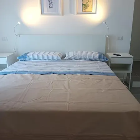 Domus Mares Private *